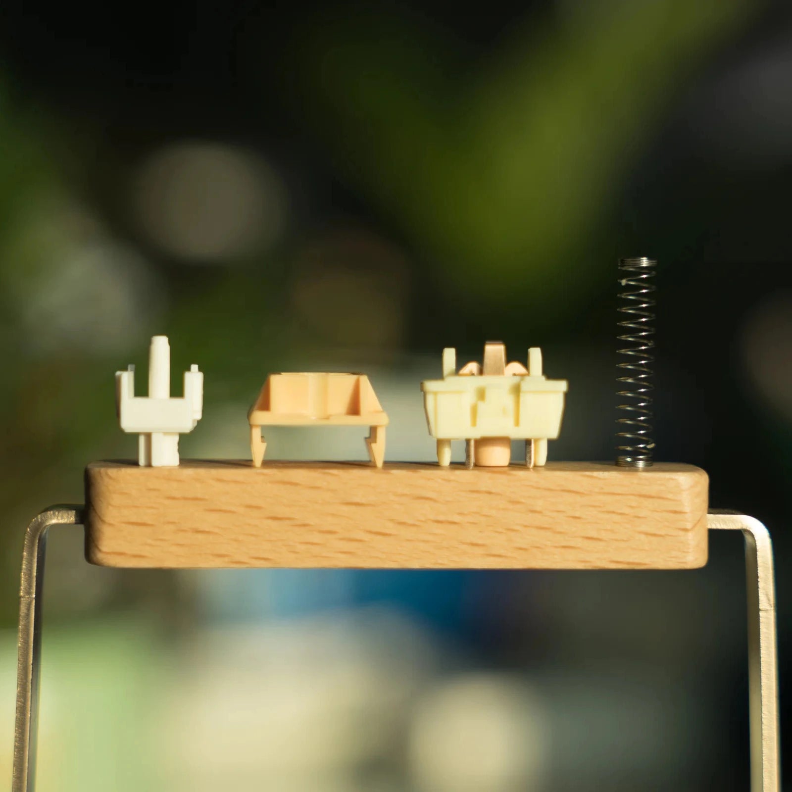 HMX Egg Yolk Linear Switches